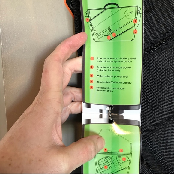 Ful Powerbag Black Messenger Laptop Bag New with Tags - Picture 12 of 13